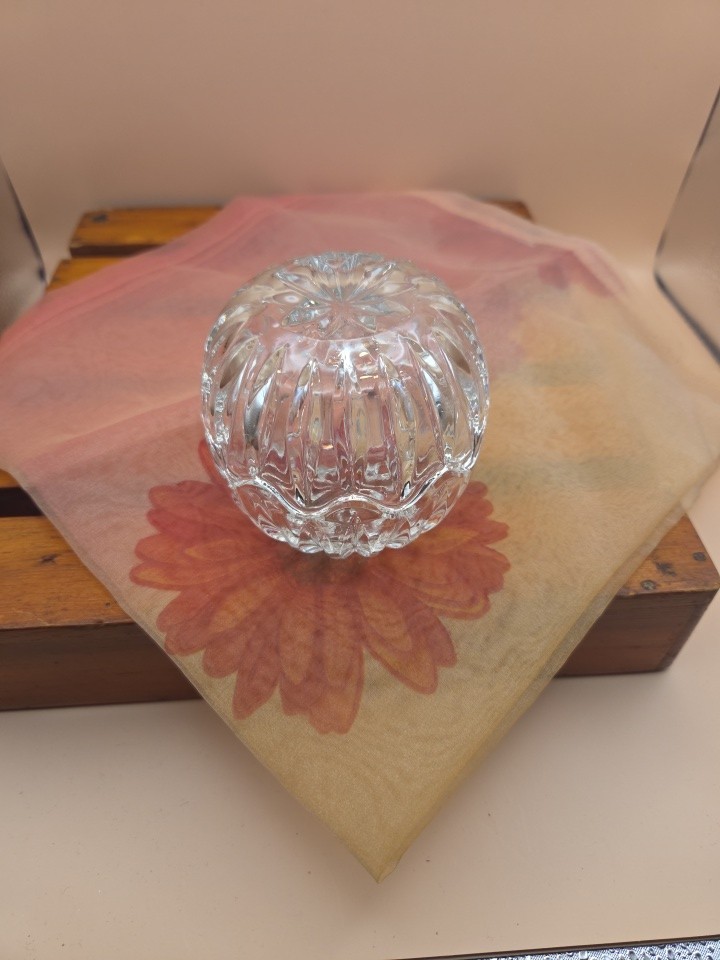 24% lead crystal covered trinket bowl