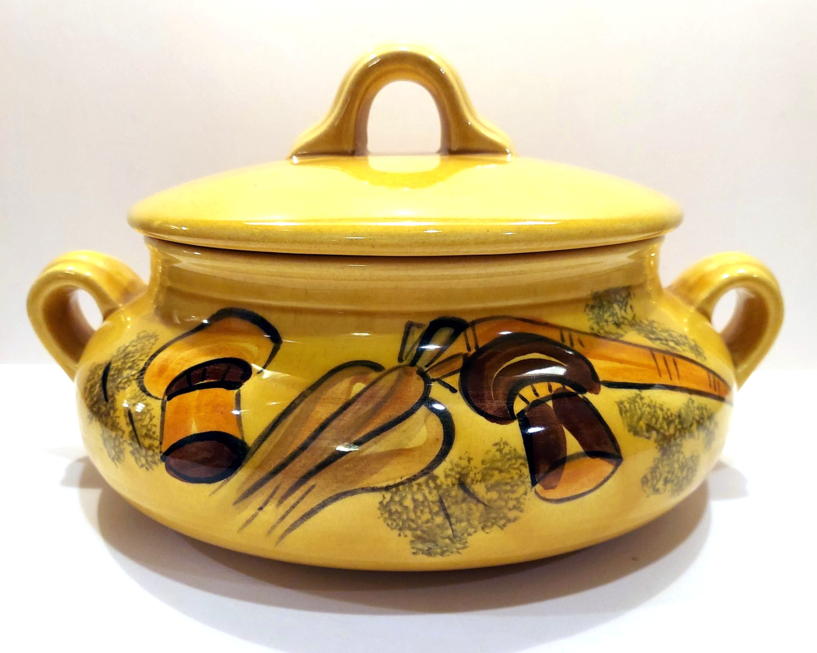 1971 Los Angeles Potteries Ovenware #407 Harvest Gold w/Mushrooms/Carrots Tureen