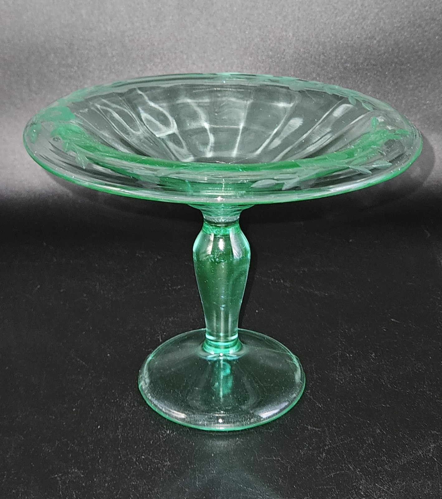 Green Depression Etched Vaseline Uranium Candy Dish Glass Pedestal Compote