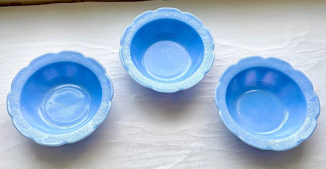 Vintage Jeanette Glass Delphite Blue Fruit Dessert Bowls Cherry Blossom pattern