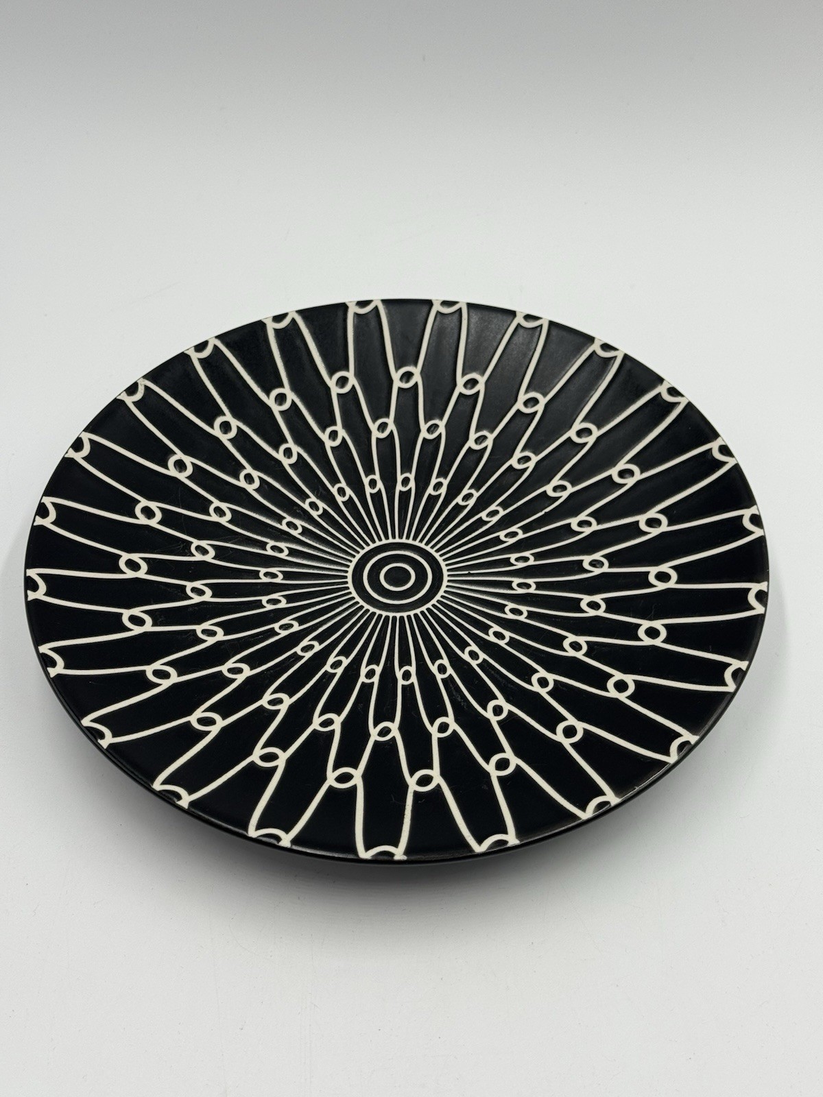 Black White Trellis Grid Pattern Ceramic 8” Four Dessert Appetizer Round Plates