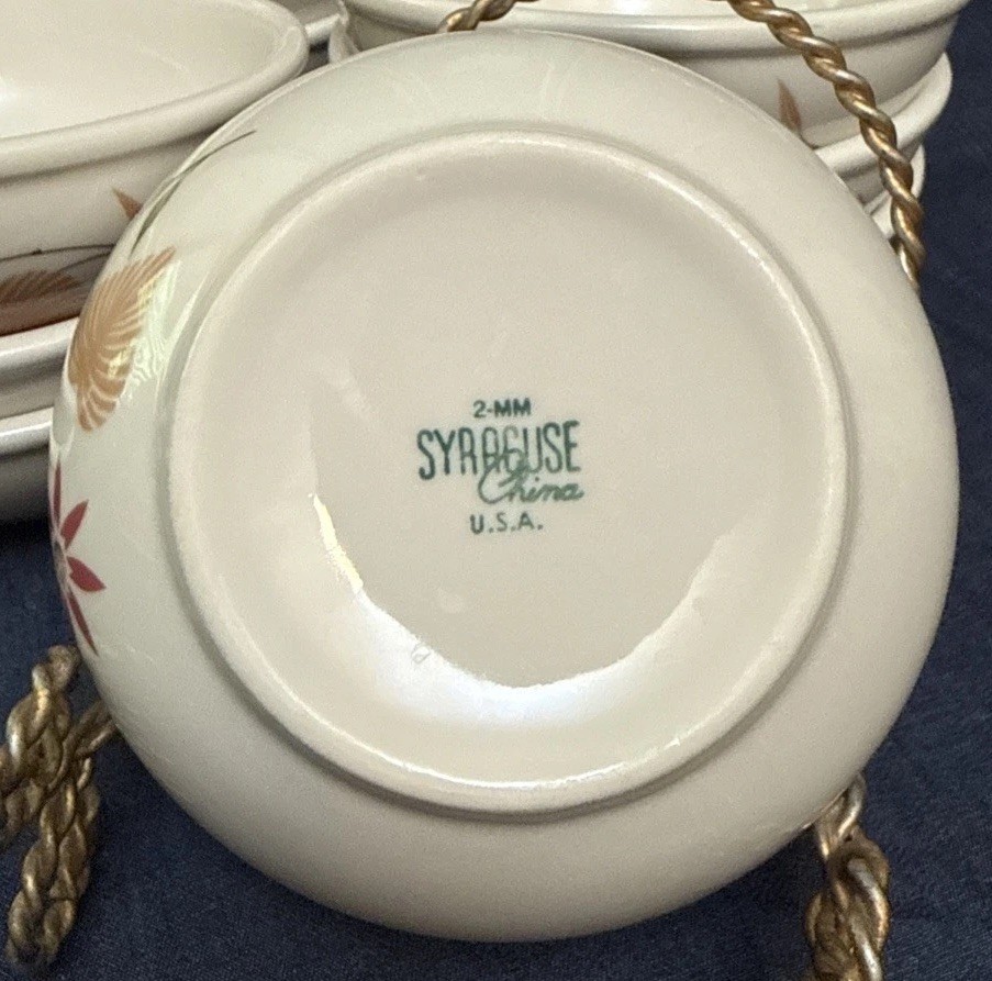 Syracuse China Hearts & Daisies Bowls Set of 4 Vintage 1958 Cereal 5.75″ SY438