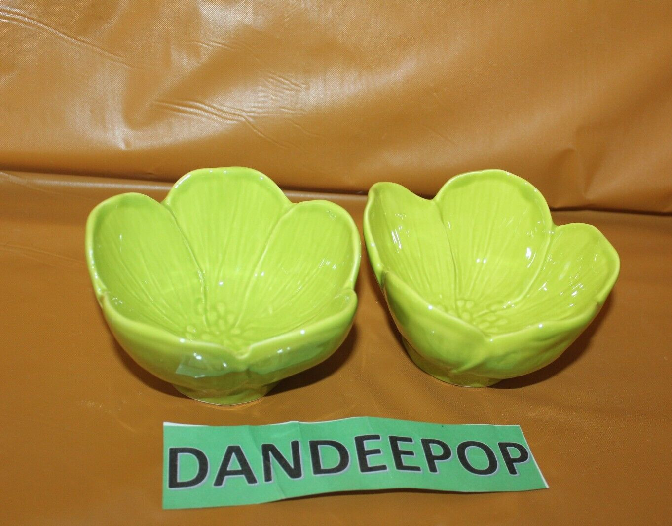 2 Piece Sur La Table Green Flower Shaped Bowls
