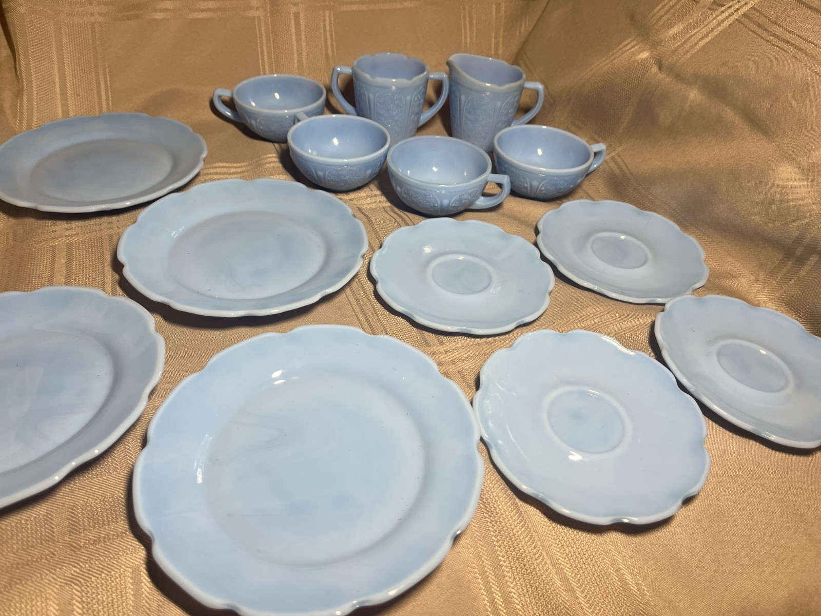 Jeannette CHERRY BLOSSOM DELPHITE BLUE 14 PC CHILD’S DINNER SET ORIGINAL BOX