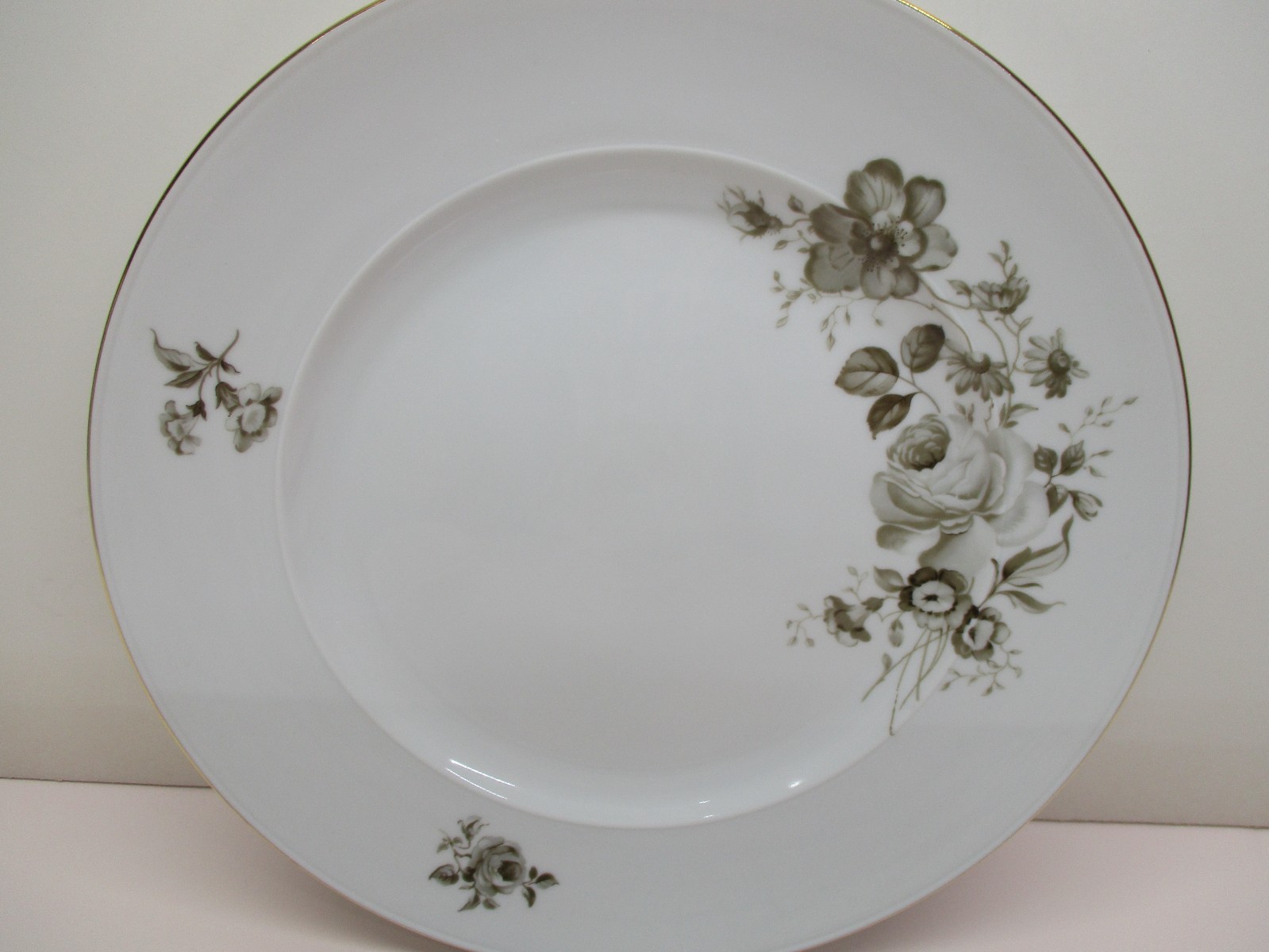 Vintage Mismatched China Dinner Plates & Bread Plates ~ 10pcs-Beautiful-Colorful