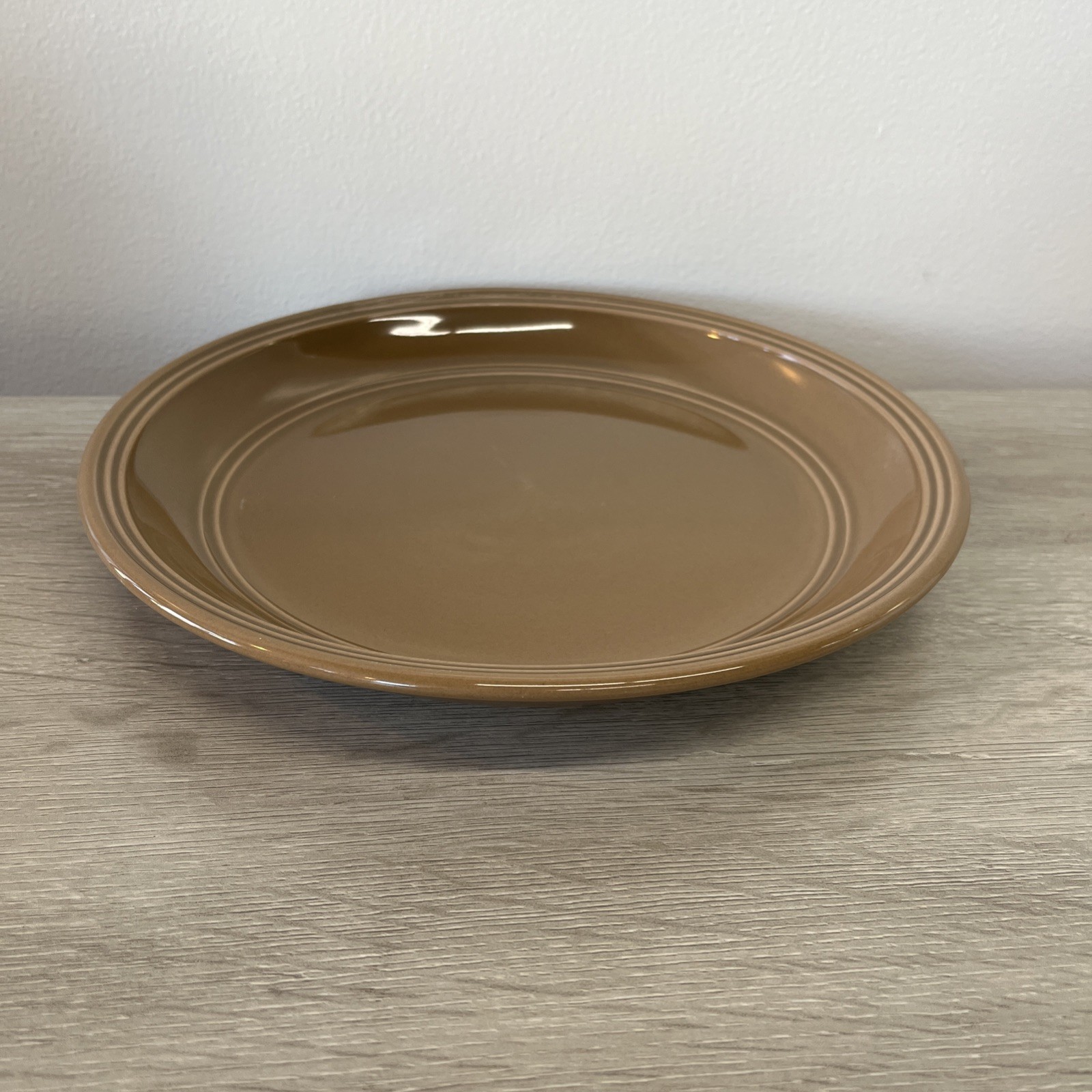 2 Mainstays Light Brown Dinner Plates 10 1/2 Inches Diameter