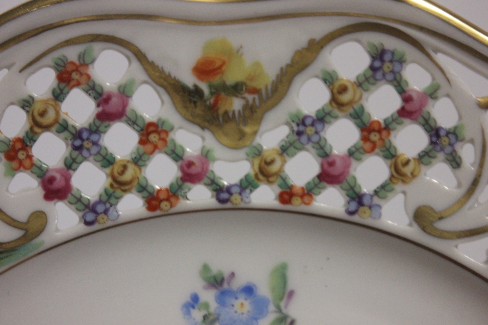 Schumann Bavaria Dresden Empress Chateau Salad Plate, 8-1/2″, 12 Plates Avail