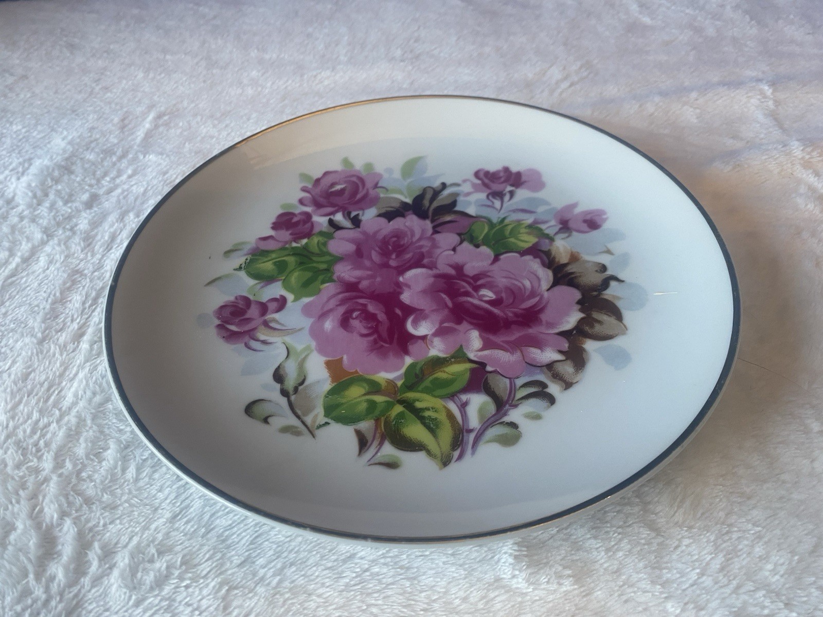 Japan Ceramic Round Decorative Plate 9 in White Pink Green Floral Glossy