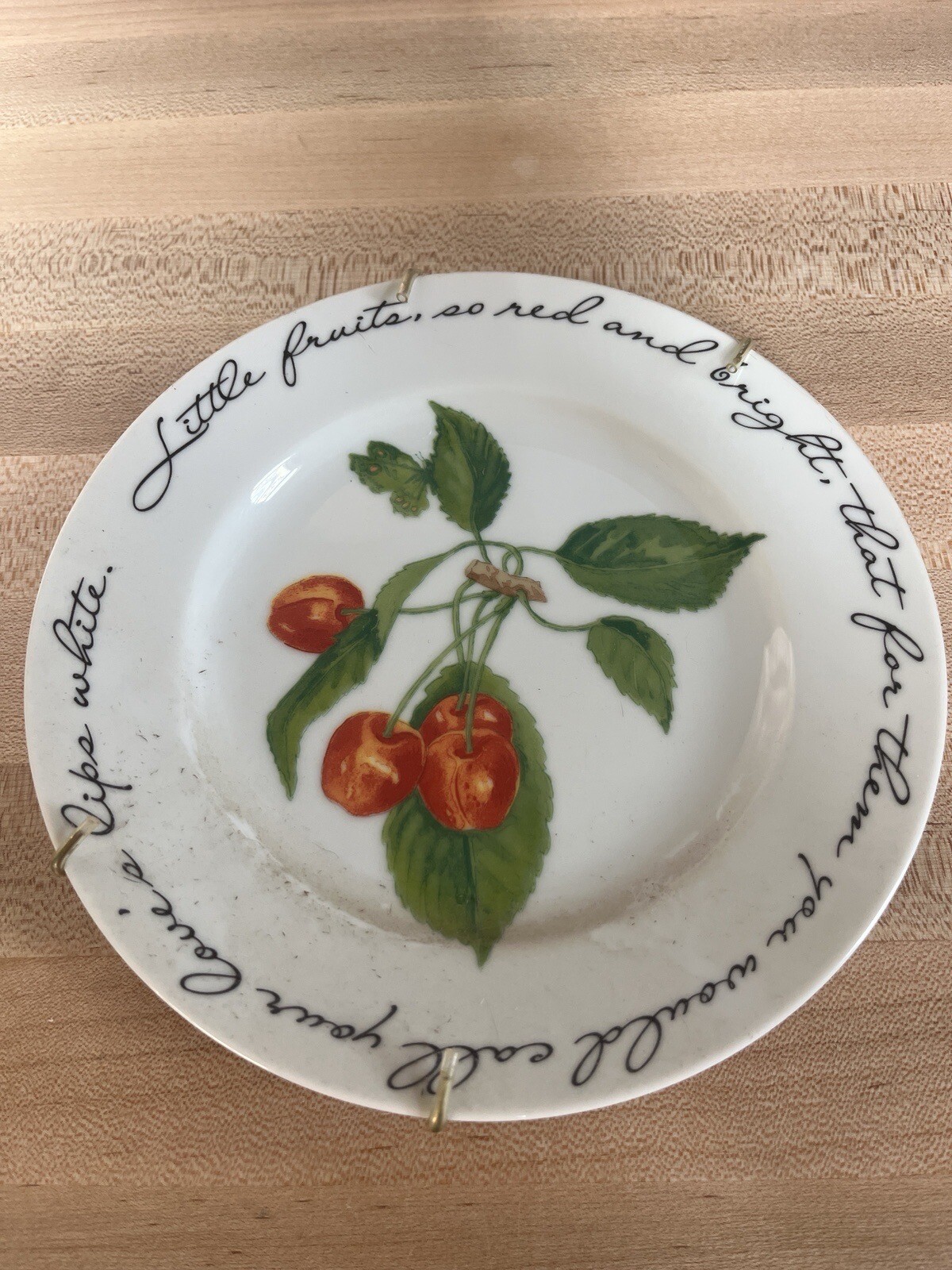 Williams-Sonoma Orchard Suite Cherries Japan 7 7/8″ Wall Hanging Plate.