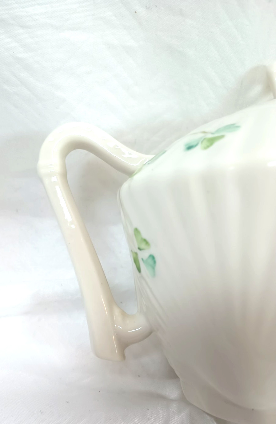 Belleek teapot, Milennium 2000. Shell pattern with shamrocks. DS07
