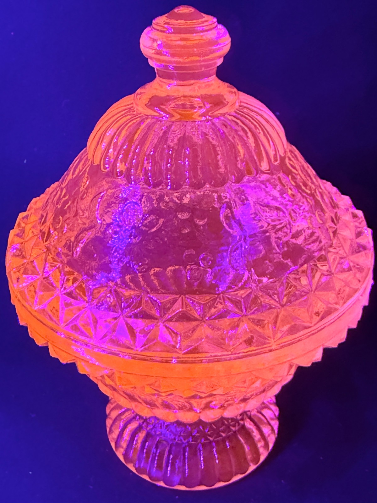 Green Vaseline Uranium glass covered candy dish coffee sugar jar butter selenium