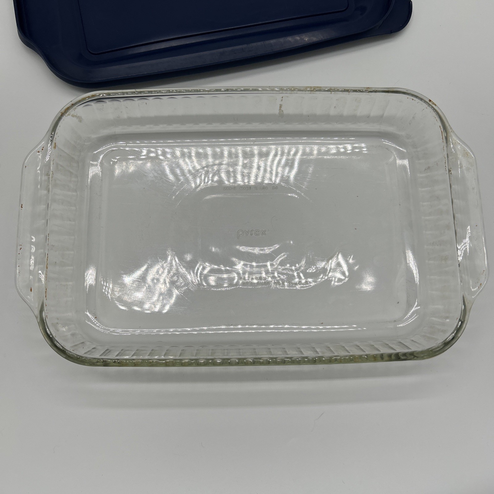 Pyrex #233-S Fluted Clear Glass 13x9x2 3 Qt-3 L Lasagna Pan & Blue Snap On Lid