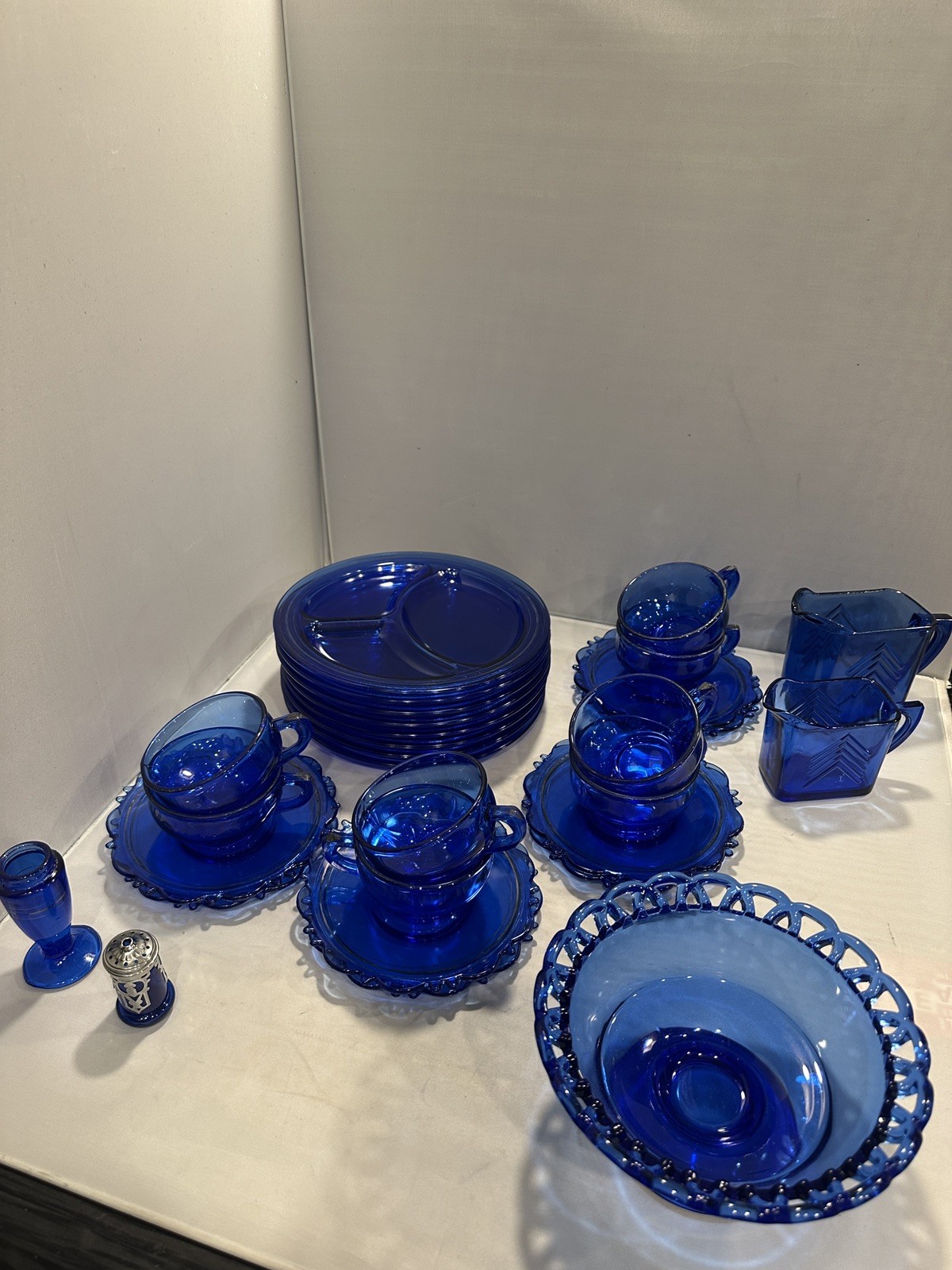 Vintage LE Smith Depression Cobalt Blue Glass Homestead Grill Plates Set of 8