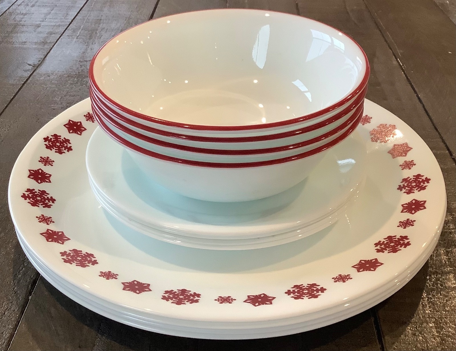 12 Pcs Corelle Corning RUDOLPH Reindeer, Snowflake 4 Placesettings—Plates, Bowls