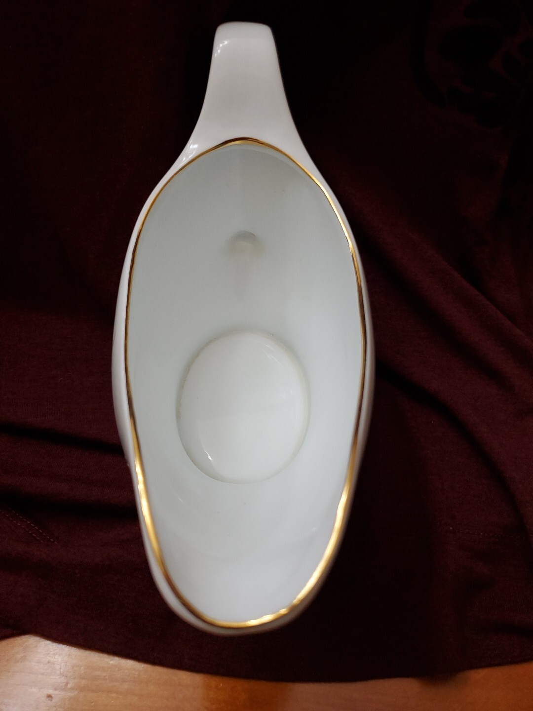 Holiday Home Gravy Boat Gold Reindeer White With Gold Rim Christmas Holidays