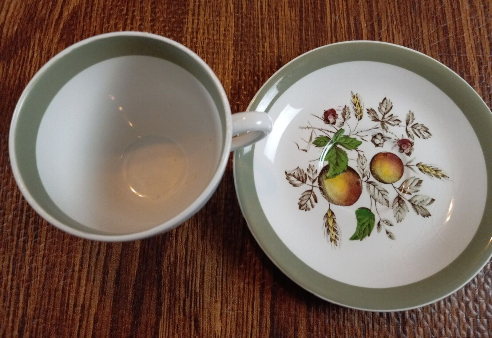 Alfred Meakin Staffordshire England Hereford Pattern 3 Tea Cup & 3 Saucers1960s