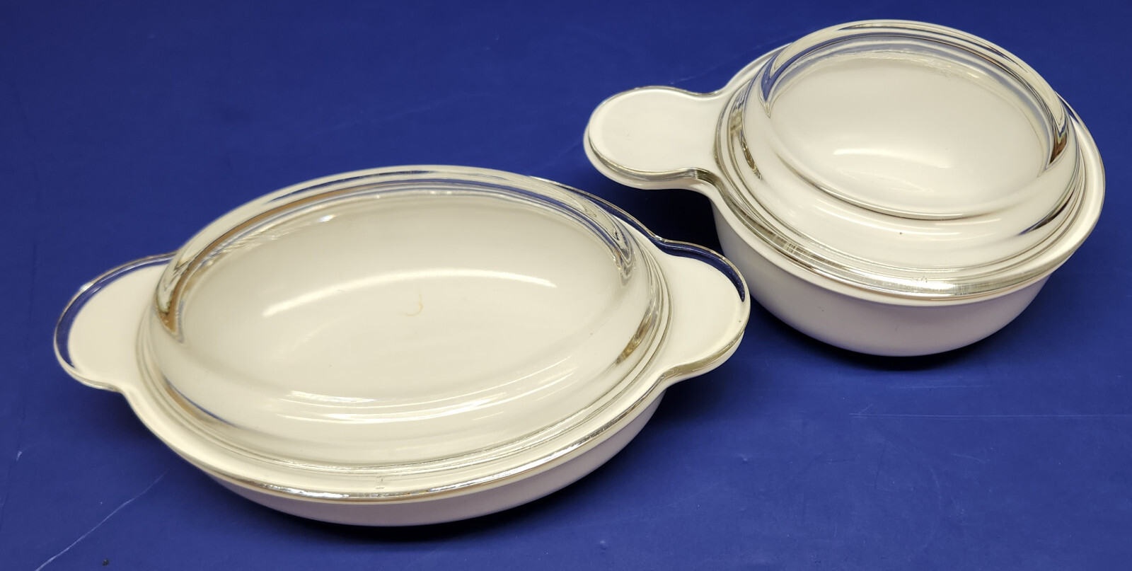 2 CORNING Grab-its P-14-B / P-150-B Small Round & Oval w/2 Pyrex Glas Lids WHITE