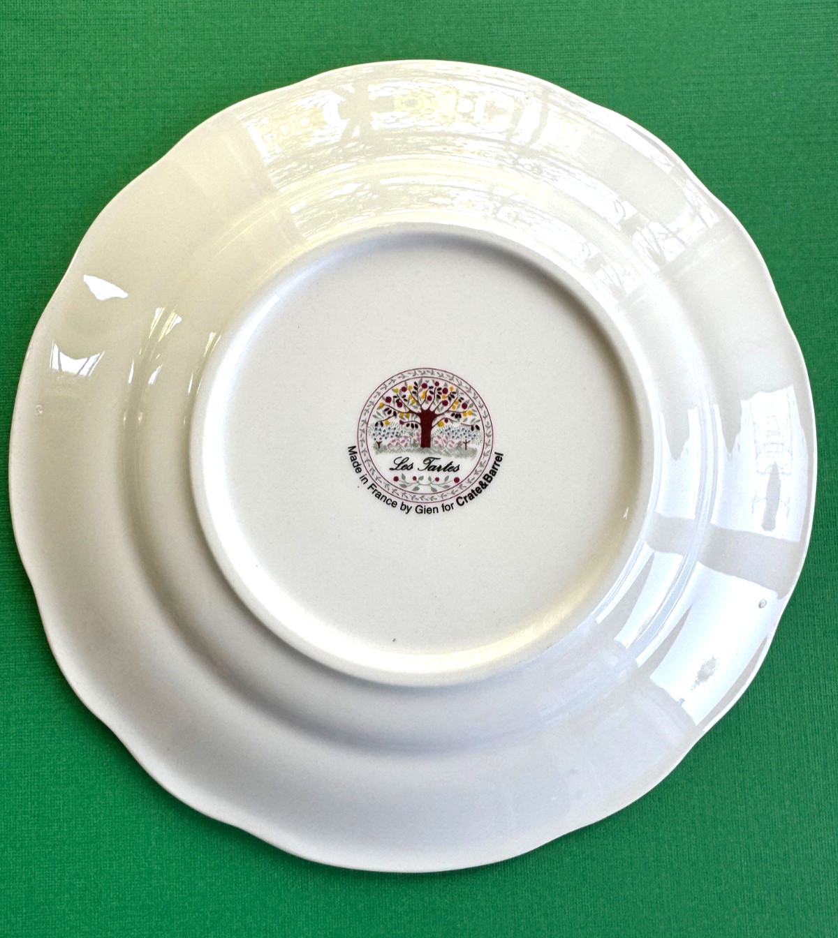 French Gien for Crate & Barrel “LES TARTES” Dessert Plates Abricot/Pomme/Cerise