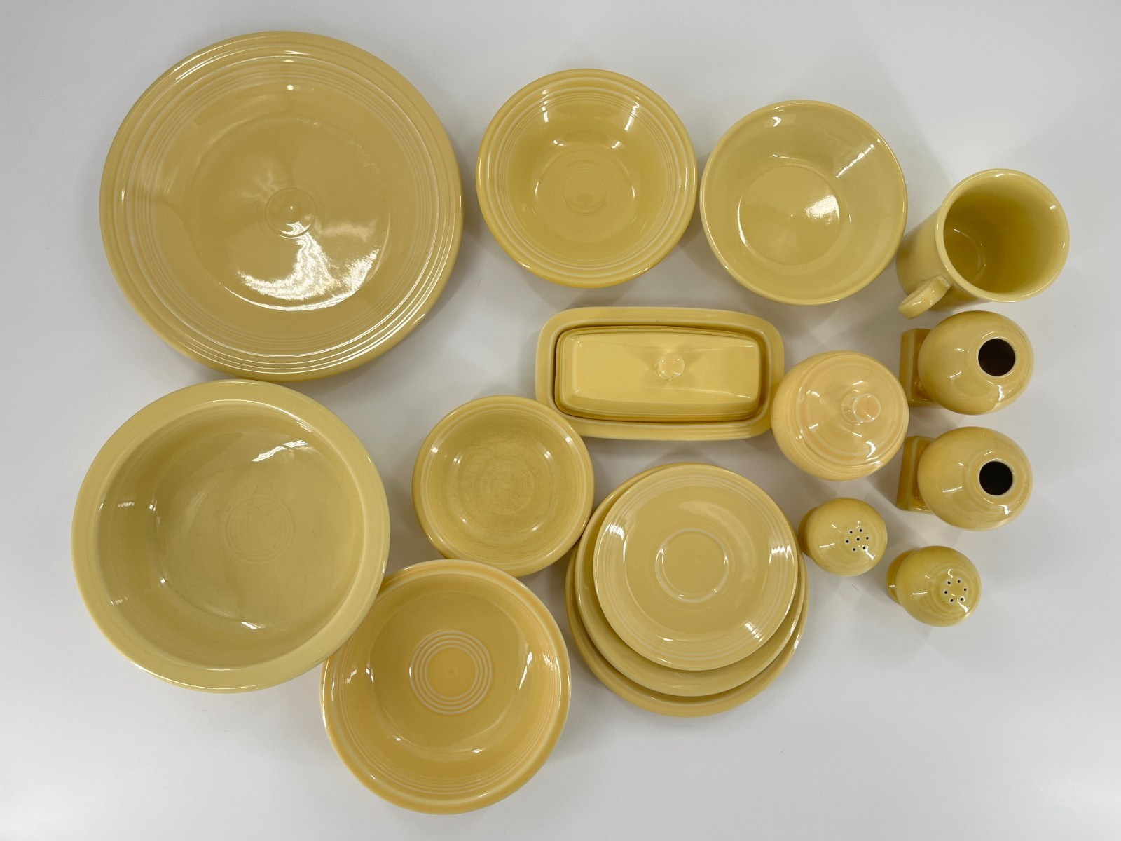 Fiesta Yellow 14pc Dinnerware Bowl Plate Mug Shaker Post-86 USA(No Butter Tray)