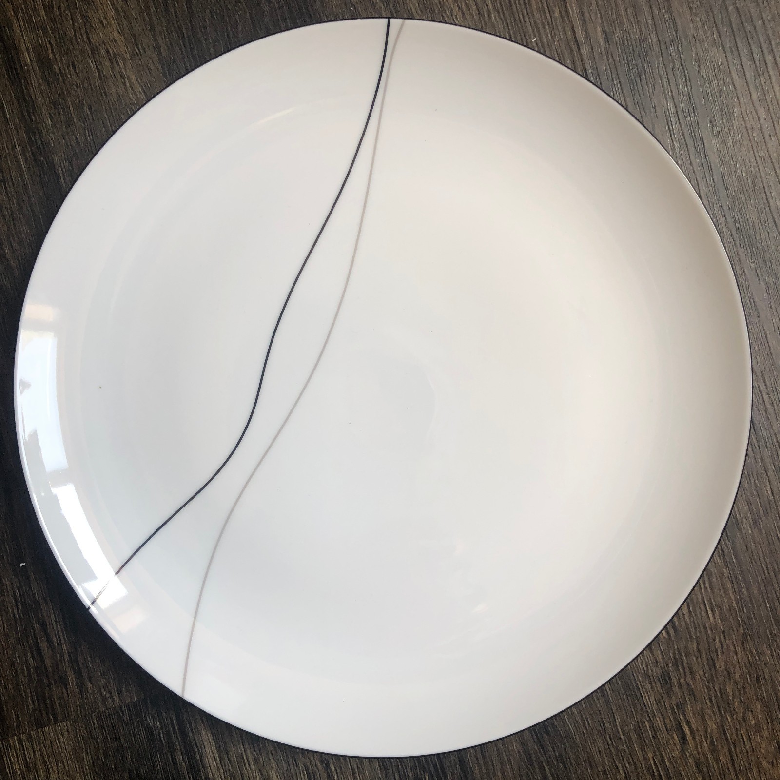 Mikasa Threads LAL03 10-1/2″ Fine China Dinner Plates ~ NEW