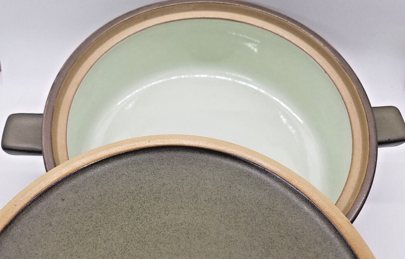 Denby /Langley CAMELOT Dark Green- 2 Qt Covered Casserole – Lug Handles – Lid