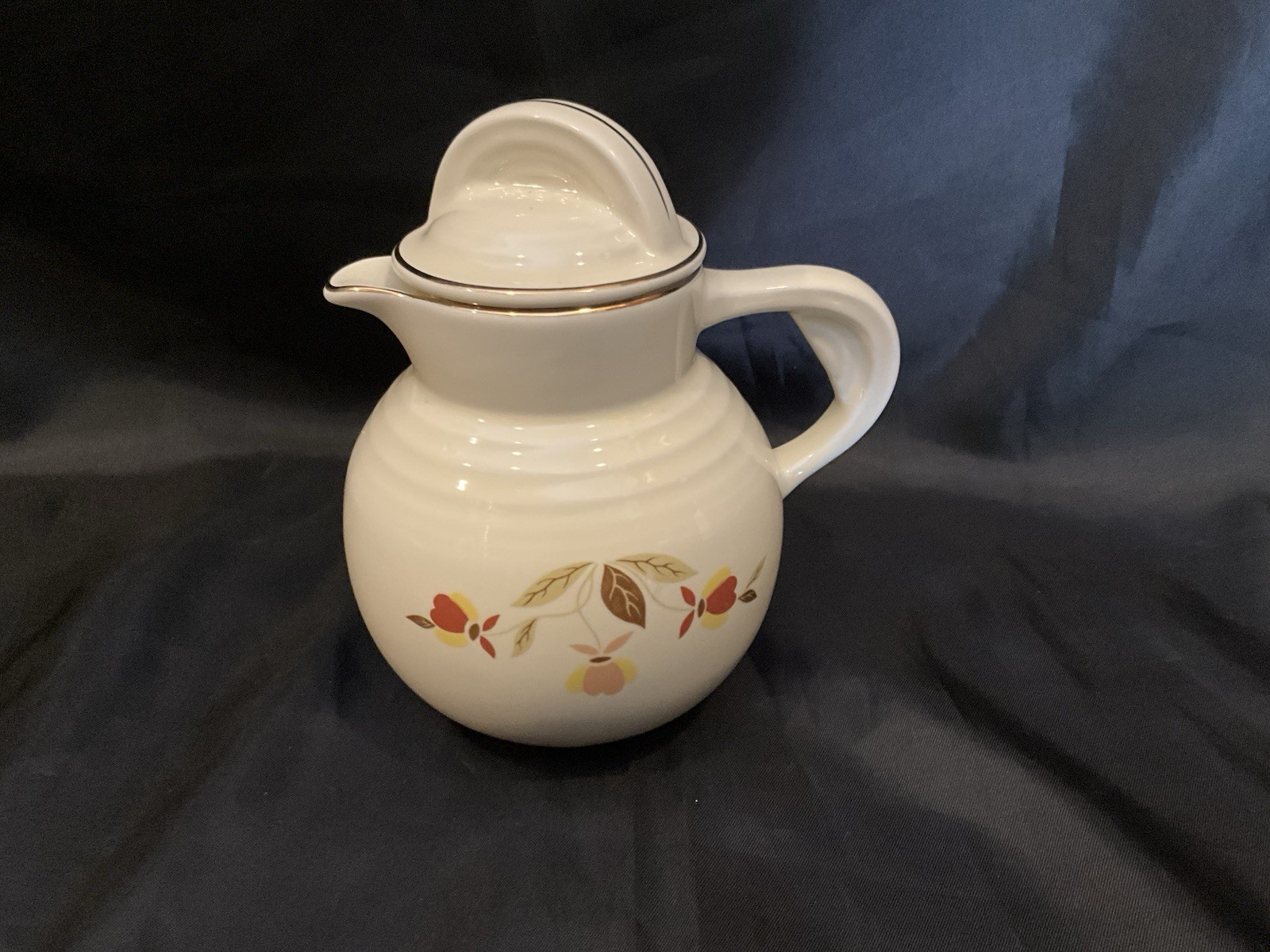 Jewel Hall Autumn Leaf Club 5 Band Syrup with Lid – 1994