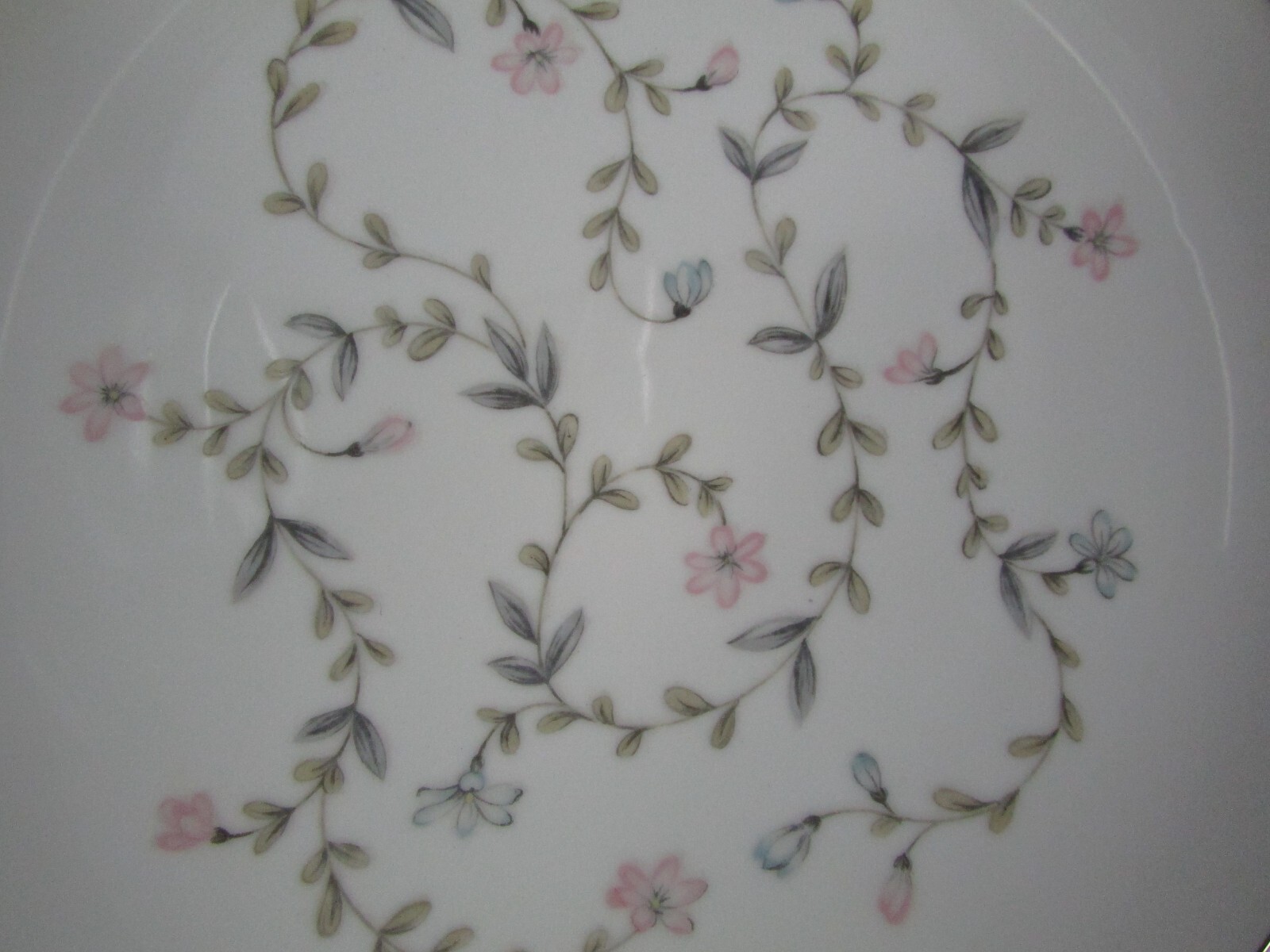 Linda by Harmony House China 10 1/4″ Dinner Plates Japan Set of 4