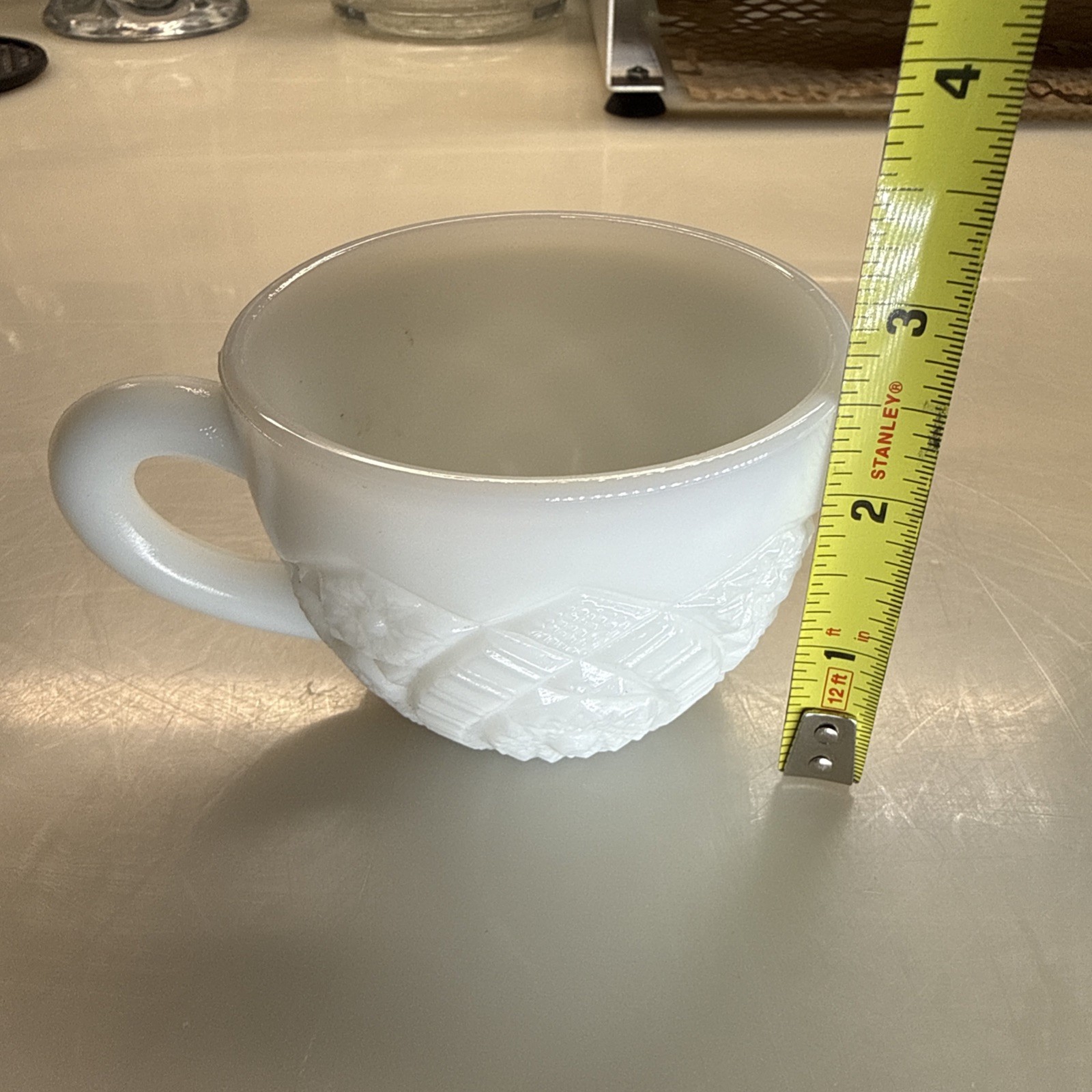 2 Vintage McKee Concord Starburst White Milk Glass Punch Cups 2.5 x 3.25 Inches