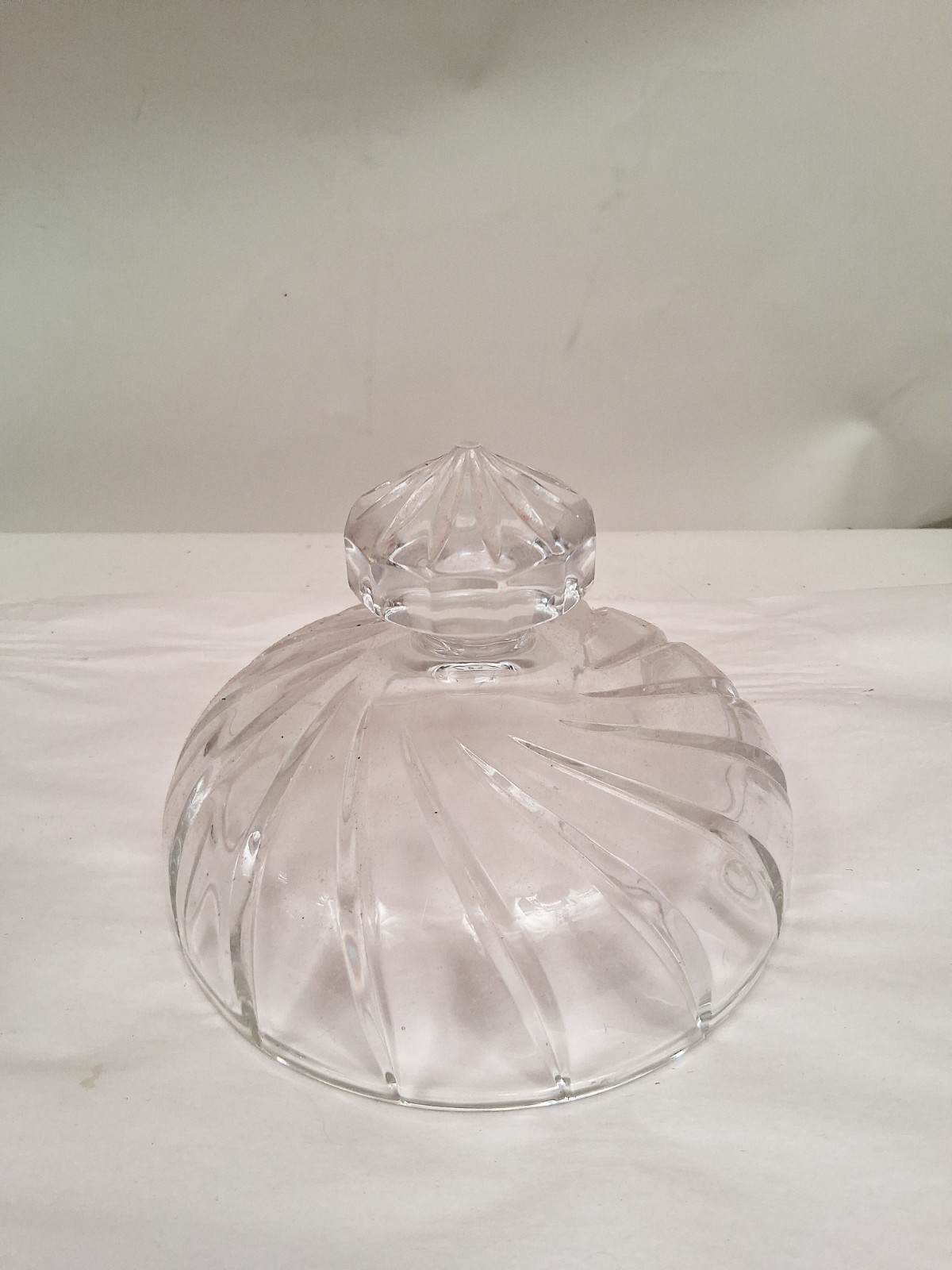 Crystal 10″ Glass Lidded Dish