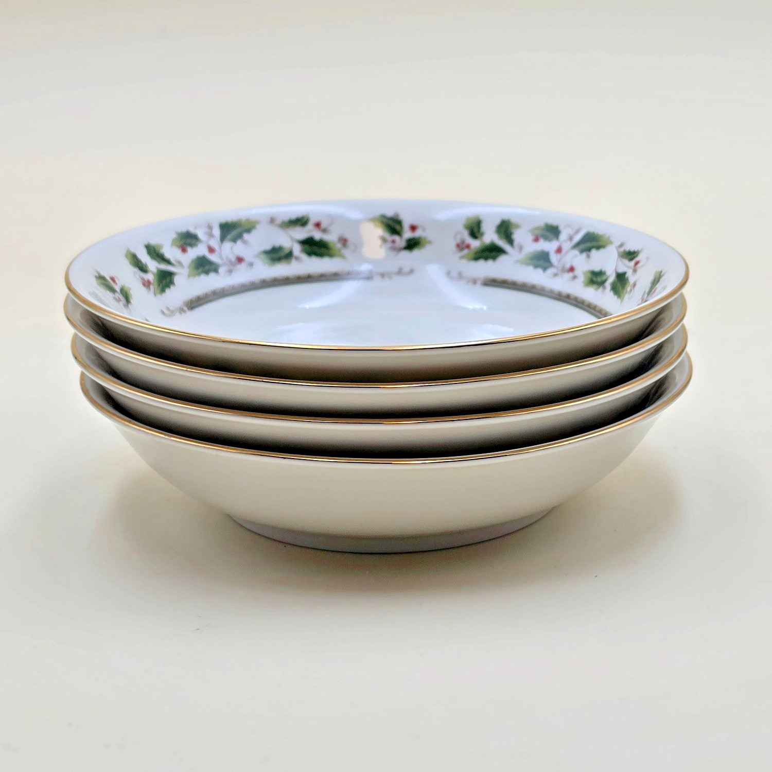 Royal Limited Holly Holiday 5.5″ Porcelain Fruit Bowls Set 4 Christmas Gold Trim