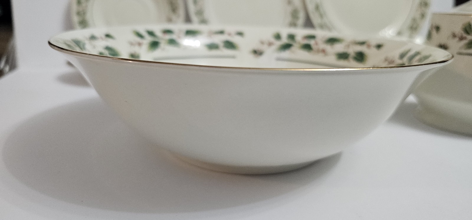 9inch vintage Holly Traditions Serving BOWL Christmas Berry Gold Trim 1997