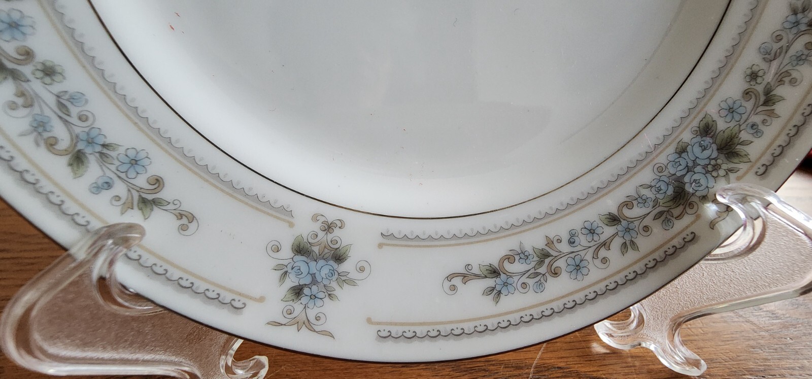 Elington Bread Dessert Plates 6 1/4″ (pairs) Wade Porcelain White Blue Platinum!