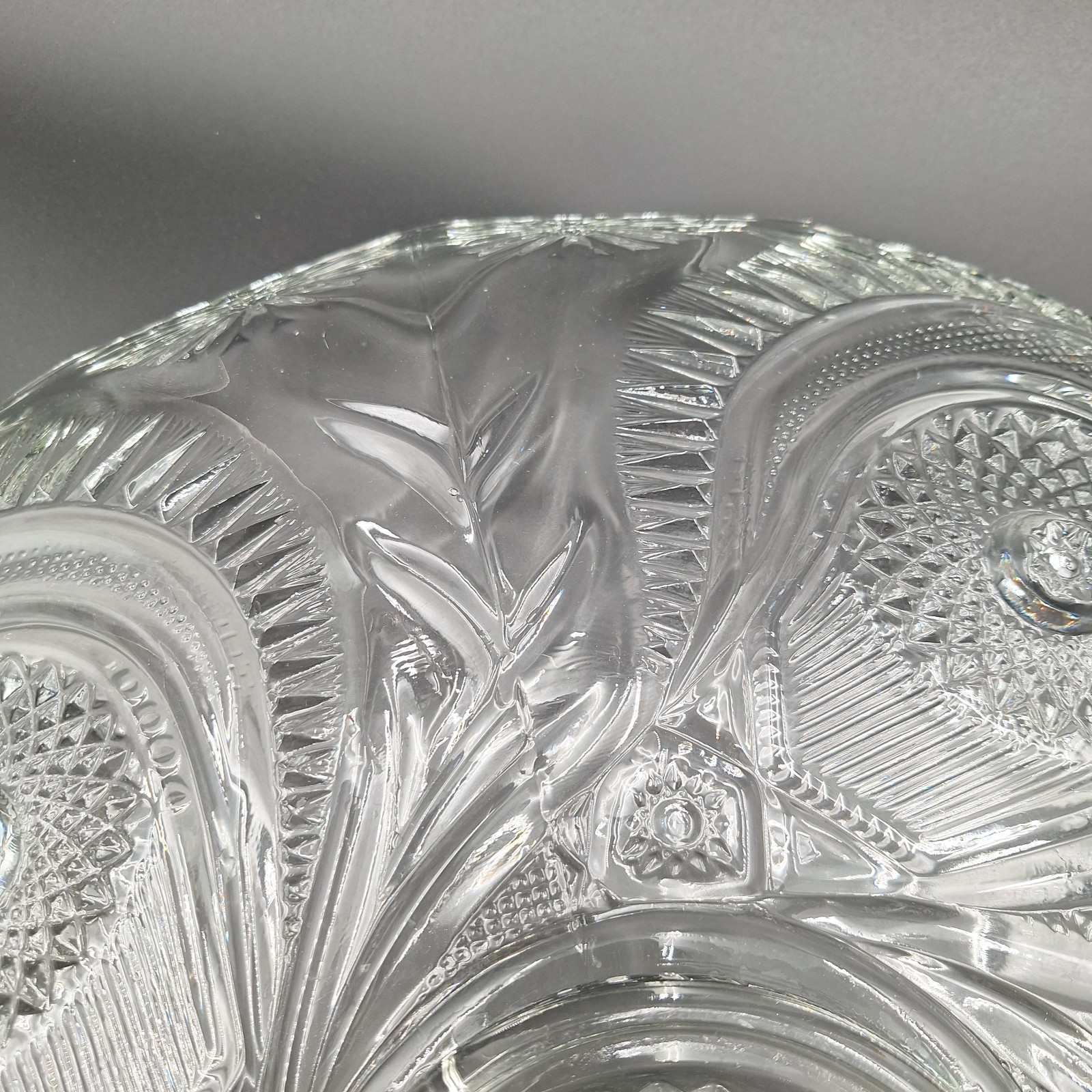 HUGE Vintage LE Smith Horseshoe Pinwheel and Stars Punch Bowl Underplate 21” EUC
