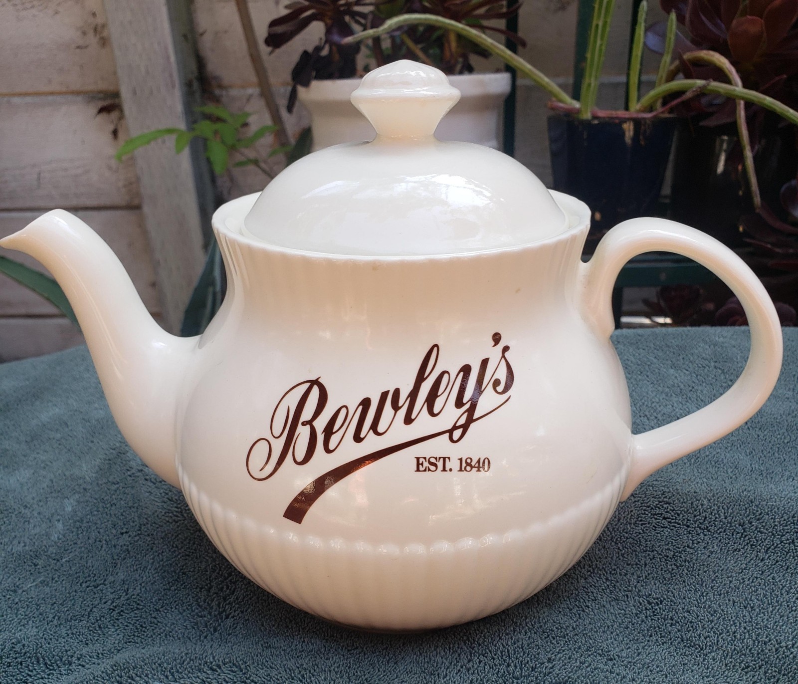 Vintage Bewley’s Cafe Teapot, from Dublin 1992