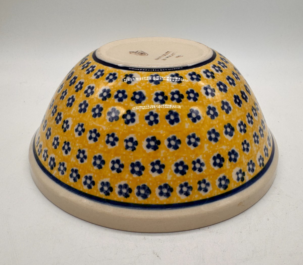 Boleslawiec Polish Pottery Bowl Yellow & Cobalt Blue Flower Pattern White Rim