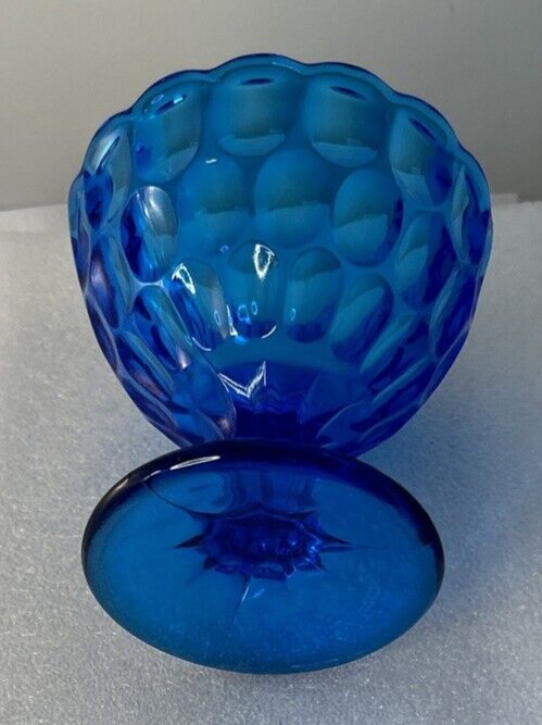 Colonial Blue Thumbprint Pattern Scalloped Edge Pedestal Dish, 4.5″ x 4.25″ VTG