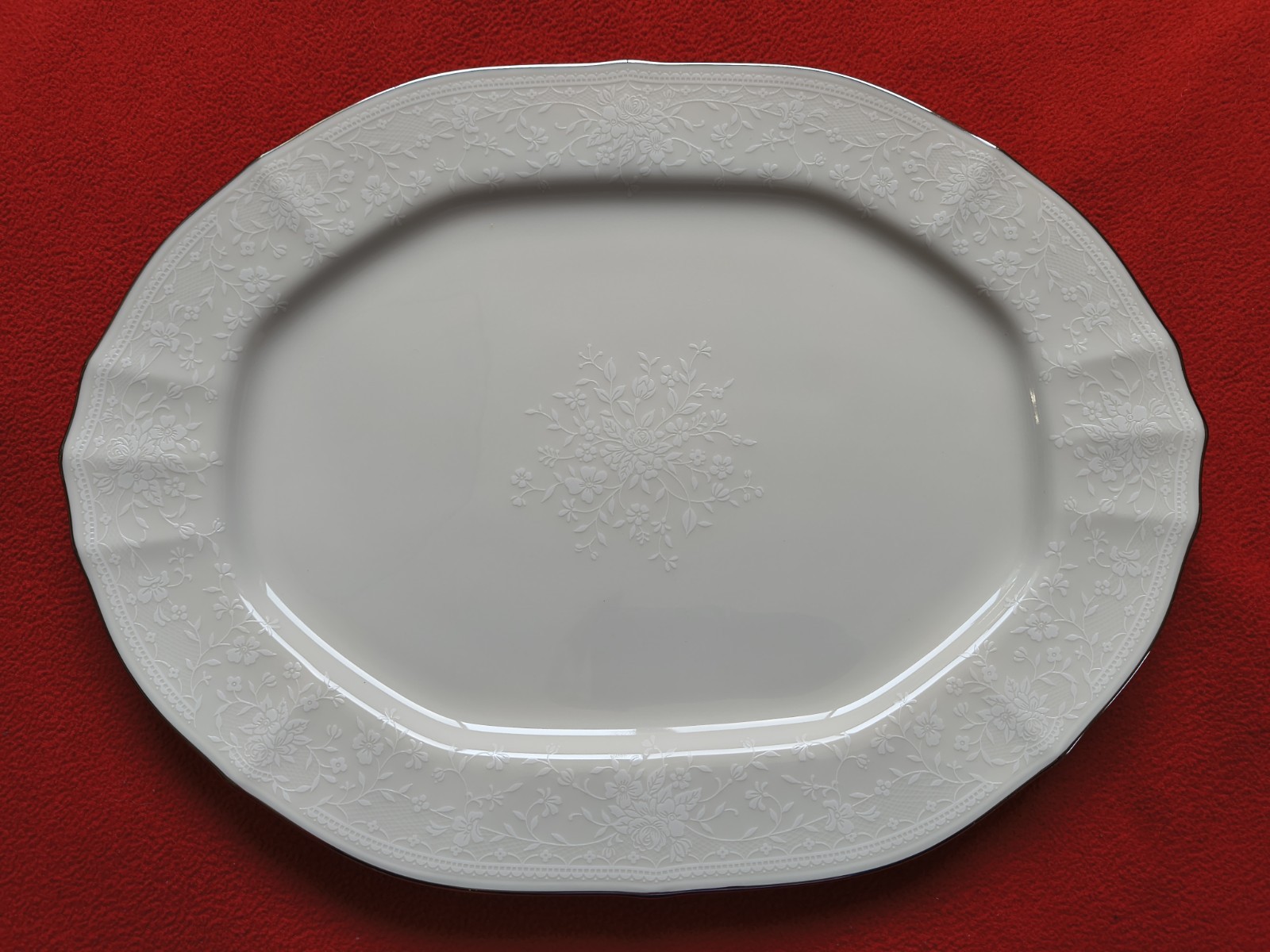 Noritake Chandon Platinum (7367) One 14″ Oval Serving Platter Ivory Bone China