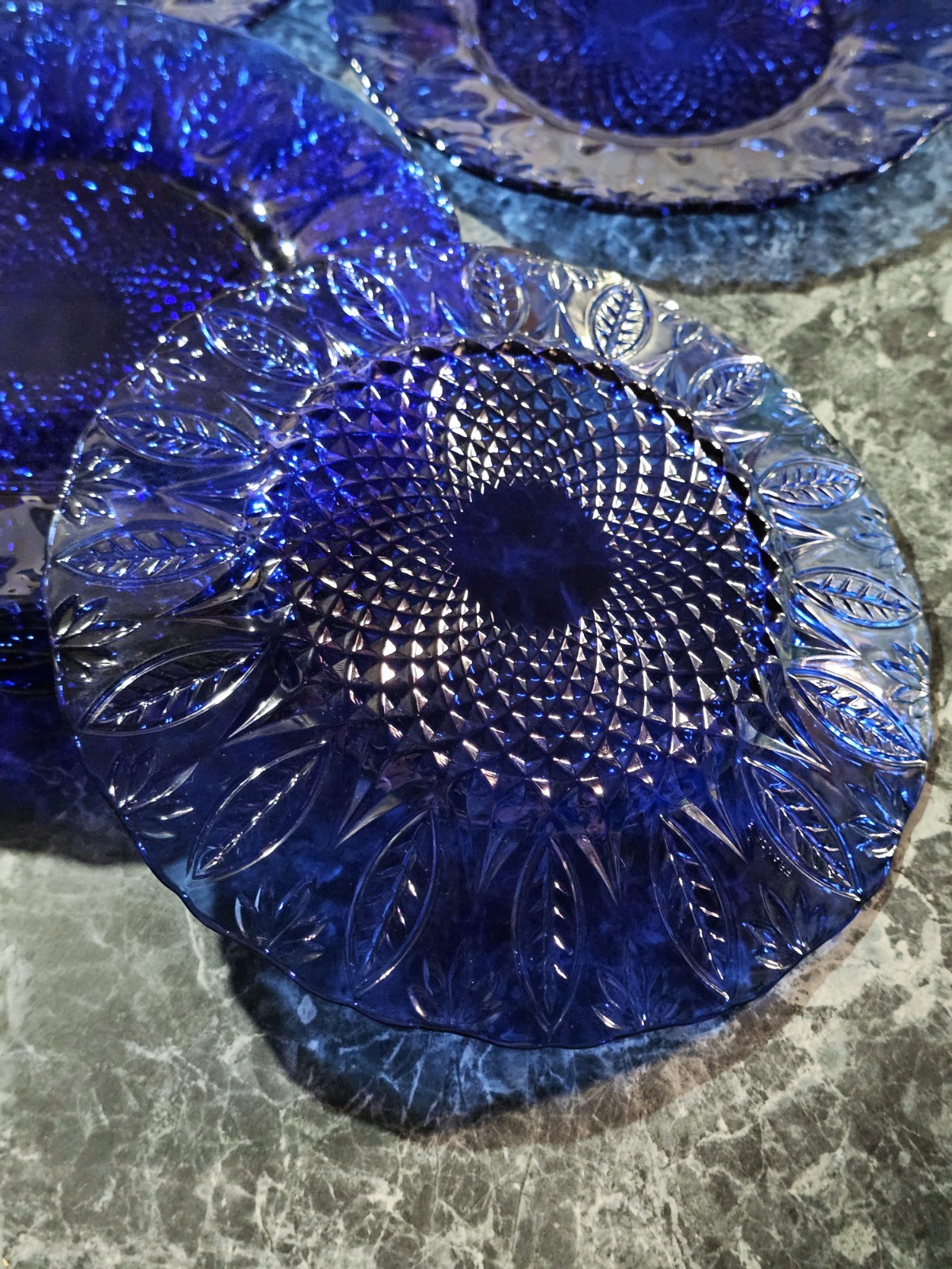 Avon Royal Sapphire Cobalt Blue Glass Set of 8 Salad/Dessert Plates 7.75in