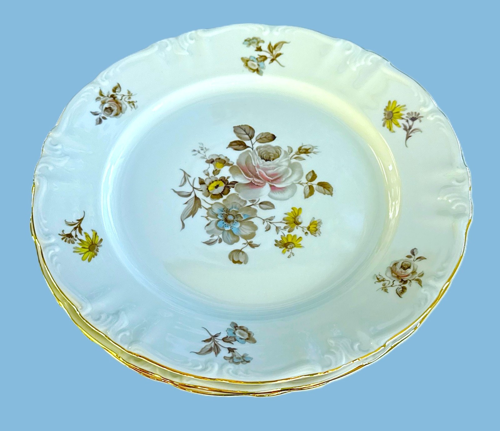 Winterling Bavaria Germany Empress Maria Dinner Plates w/Gold Trim – Set of 4