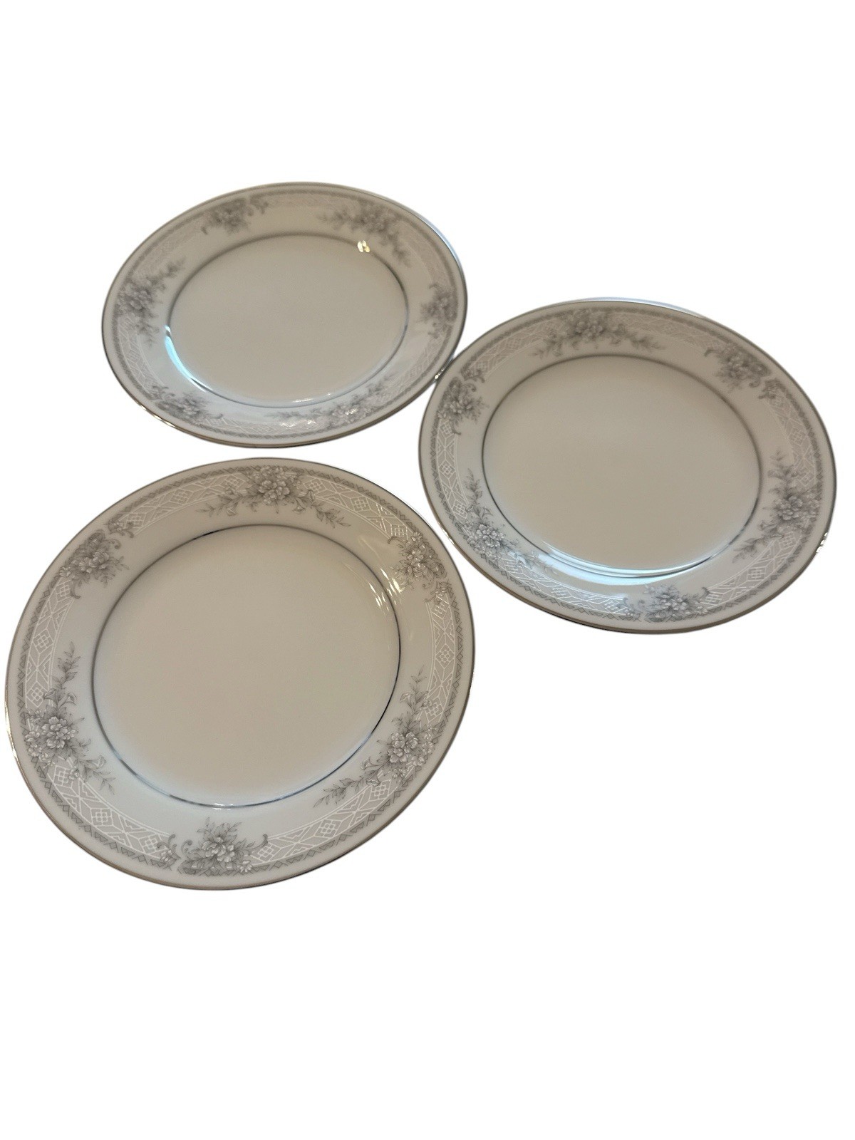 Noritake Legendary Sweet Leilani #3482 Set of 4 bread & butter plates EUC 6.5 In