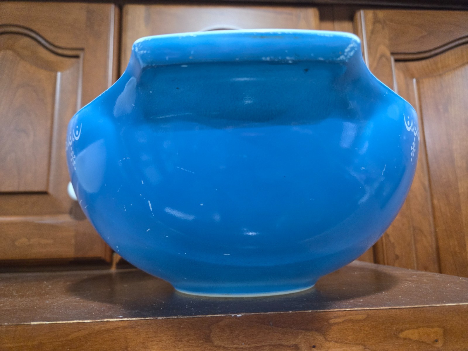 Pyrex 443 (2.5 Qt) & 444 (4 Qt) Snowflake Blue Garland Mixing Bowls – Read