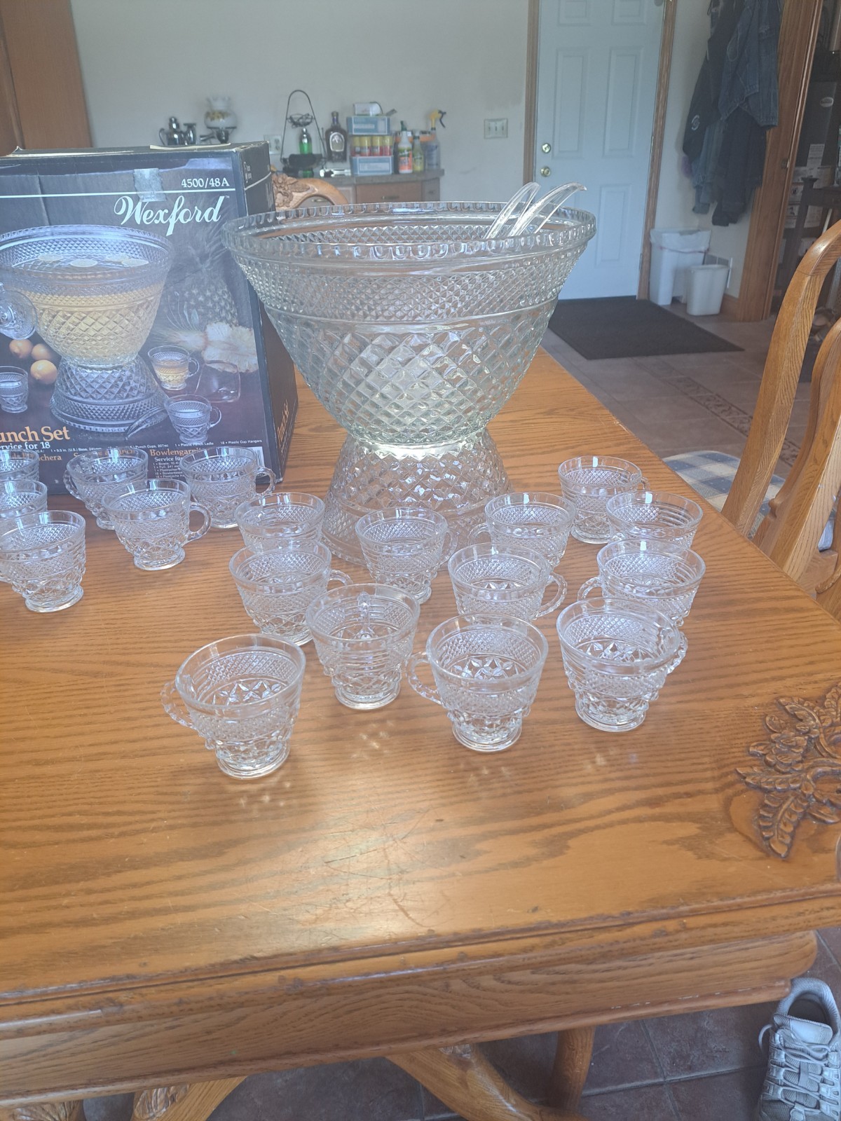 Anchor Hocking Vintage 21-Piece Wexford Pattern Punch Bowl Set Original Box