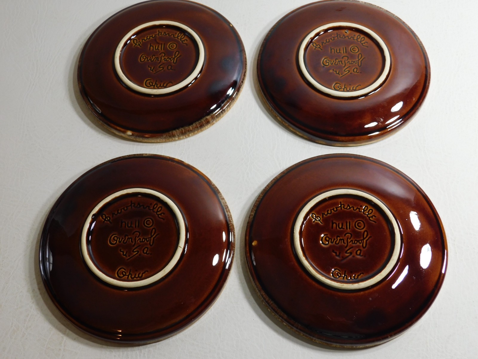 Vintage Hull Pottery Brown Drip Glaze Salad Plates 7 3/8″ – Lot of 4 – Read