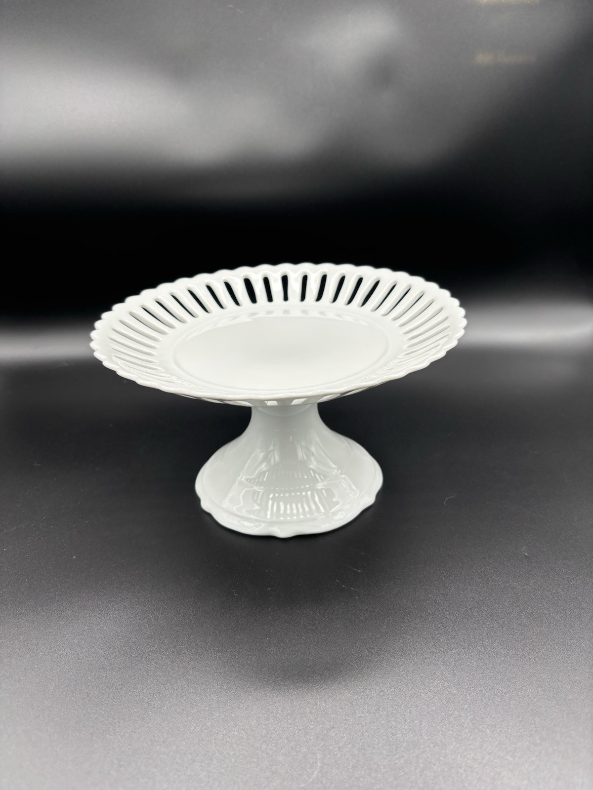Two’s Company White Ceramic 7.75 x4.5” Cake Pie Dessert Stand Perforated Banding