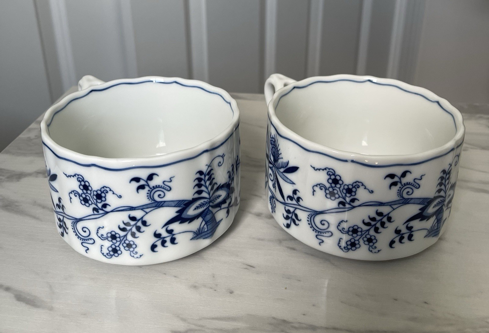 TWO 12 oz Soup Mug BLUE DANUBE Split Handle Mug Japan Banner Ribbon Mark 4 1/4″