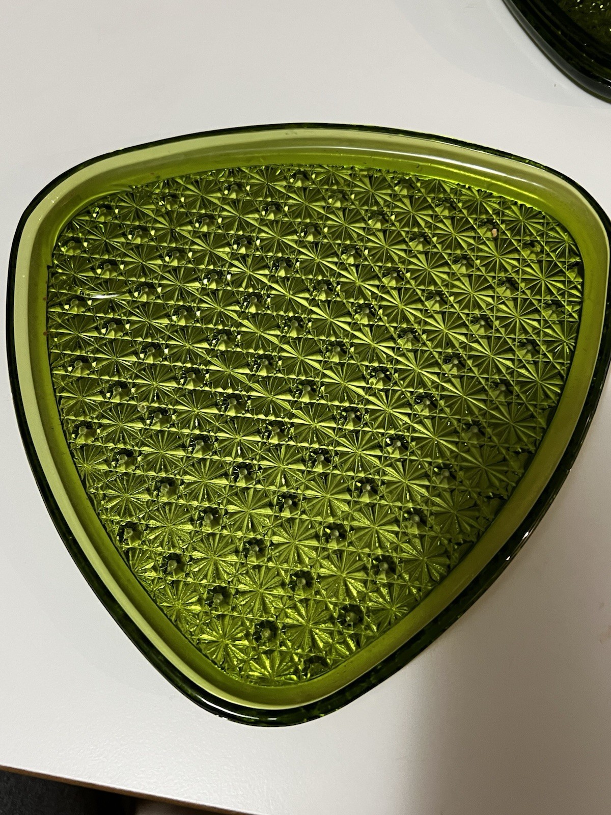 Vtg MCM Indiana Glass Daisy Button Avocado Olive Green Triangular Plate Set 3