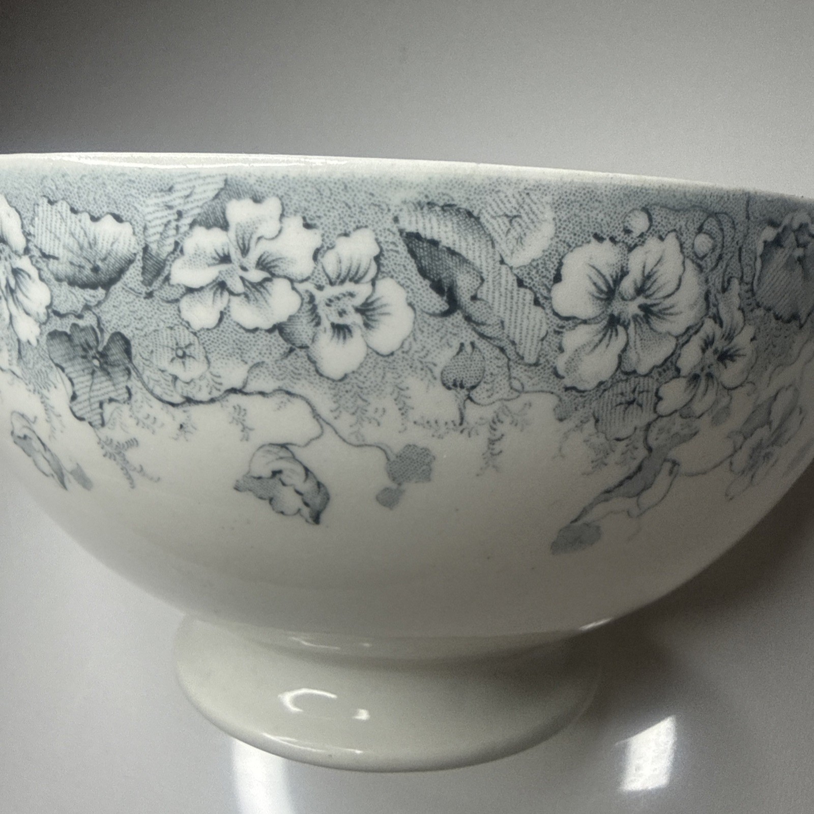 RARE Antique 1893 British Transferware Bowl – “LUCANIA” Pattern (Rd No 211725)