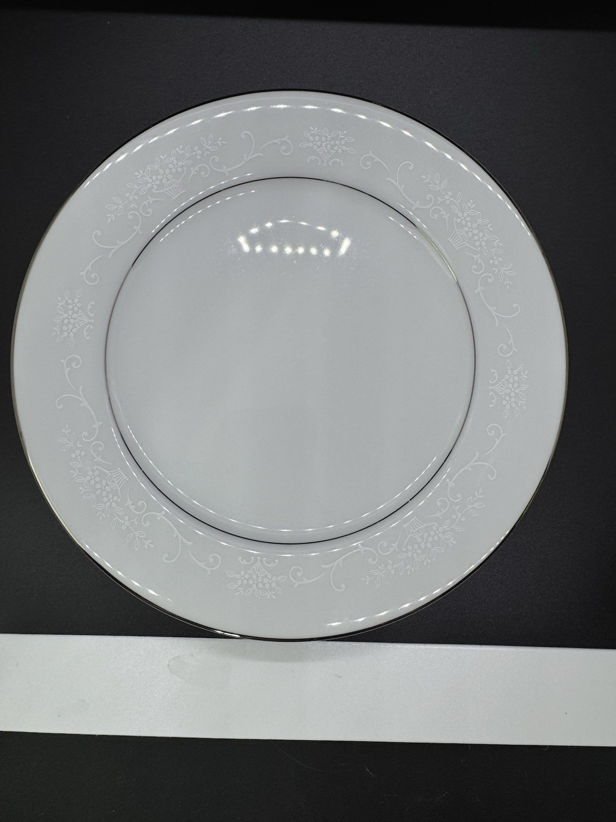 Vintage Noritake Whitehall 6115 Dinner Plates Platinum Trim