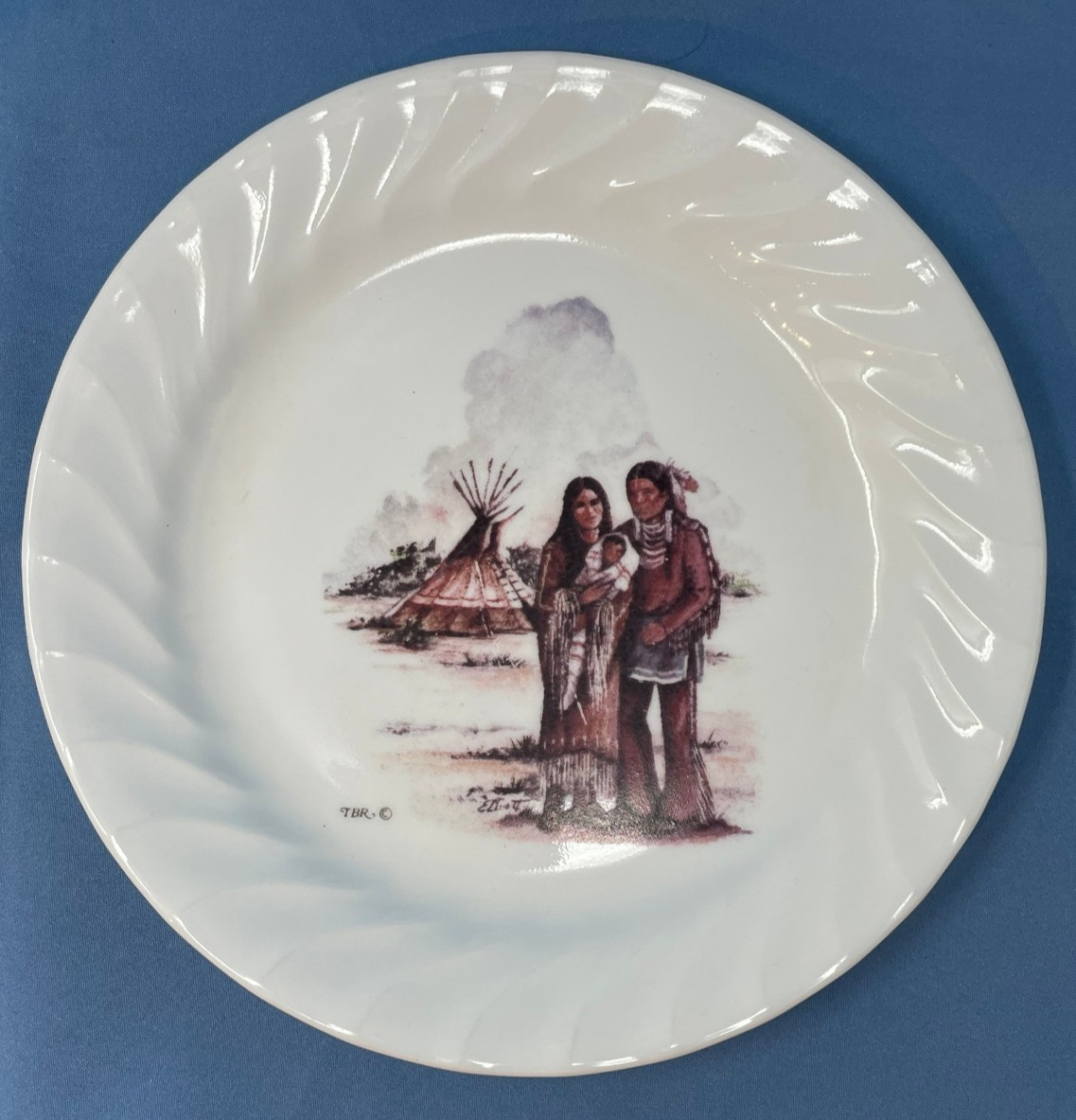Super Rare 1980s CORELLE 7.25″ Salad Plate w/ Native American Indian Scene