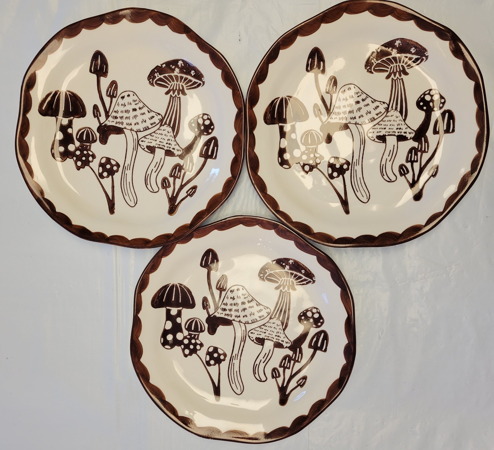Potter’s Studio 3ct Luncheon Dinner Mushroom Plates Asymmetrical 10” Brown